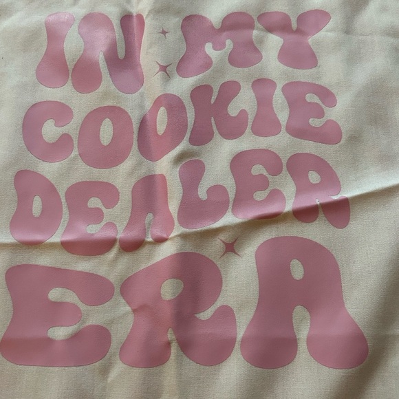 White Apron - in my cookie dealer Era- if your a parent you can relate to this! - Picture 4 of 5